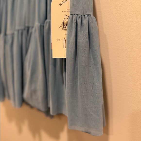 Ballerina Skort from Blogilates in Light Blue- Large NWT - Picture 8 of 10